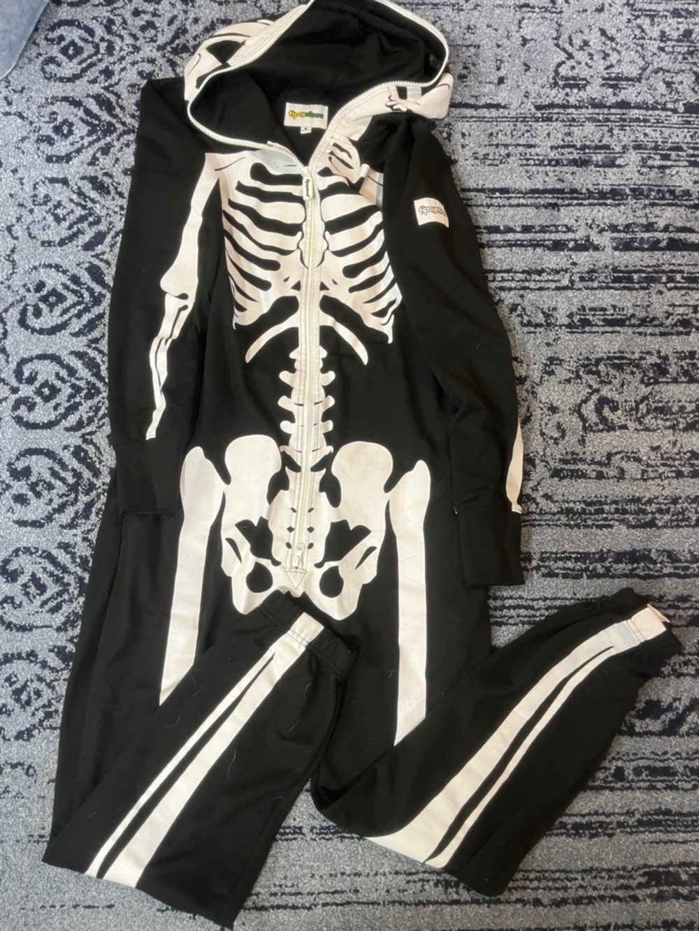 Tipsy Elves Black and White Skeleton Hoodie Onesie size small - Picture 5 of 5